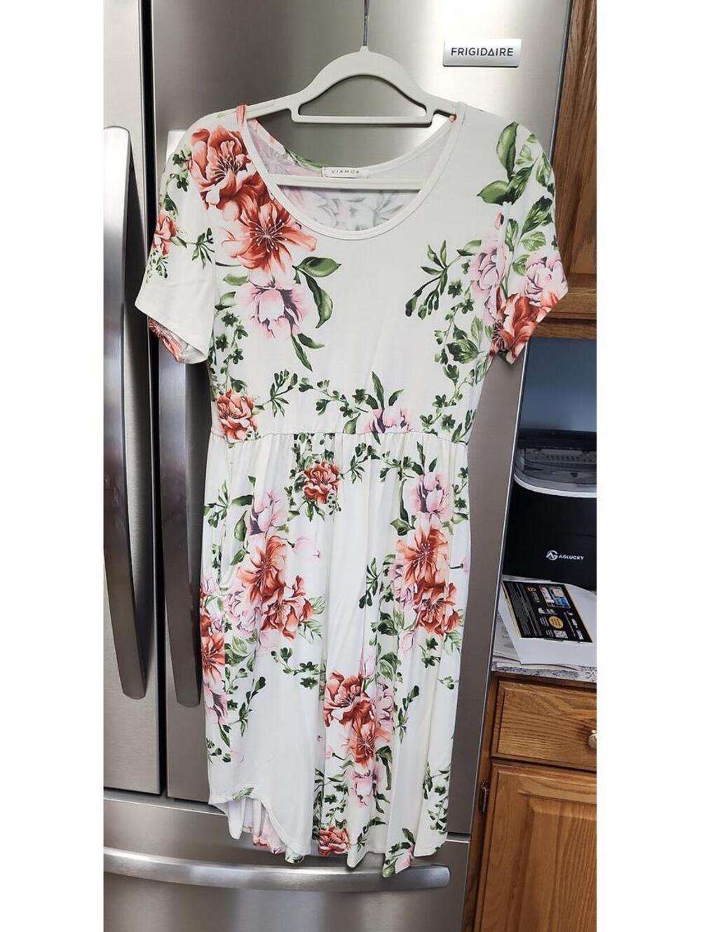 Dress - Picture 2 of 7
